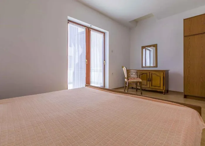 Appartement In 14113 *